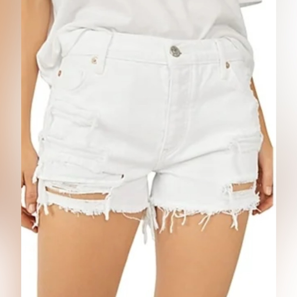We the free 30 shorts White Distressed Women Size 30